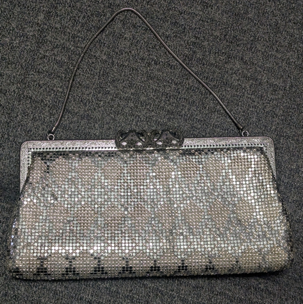 Women's Vintage Sparkle Luna Japanese Clutch
